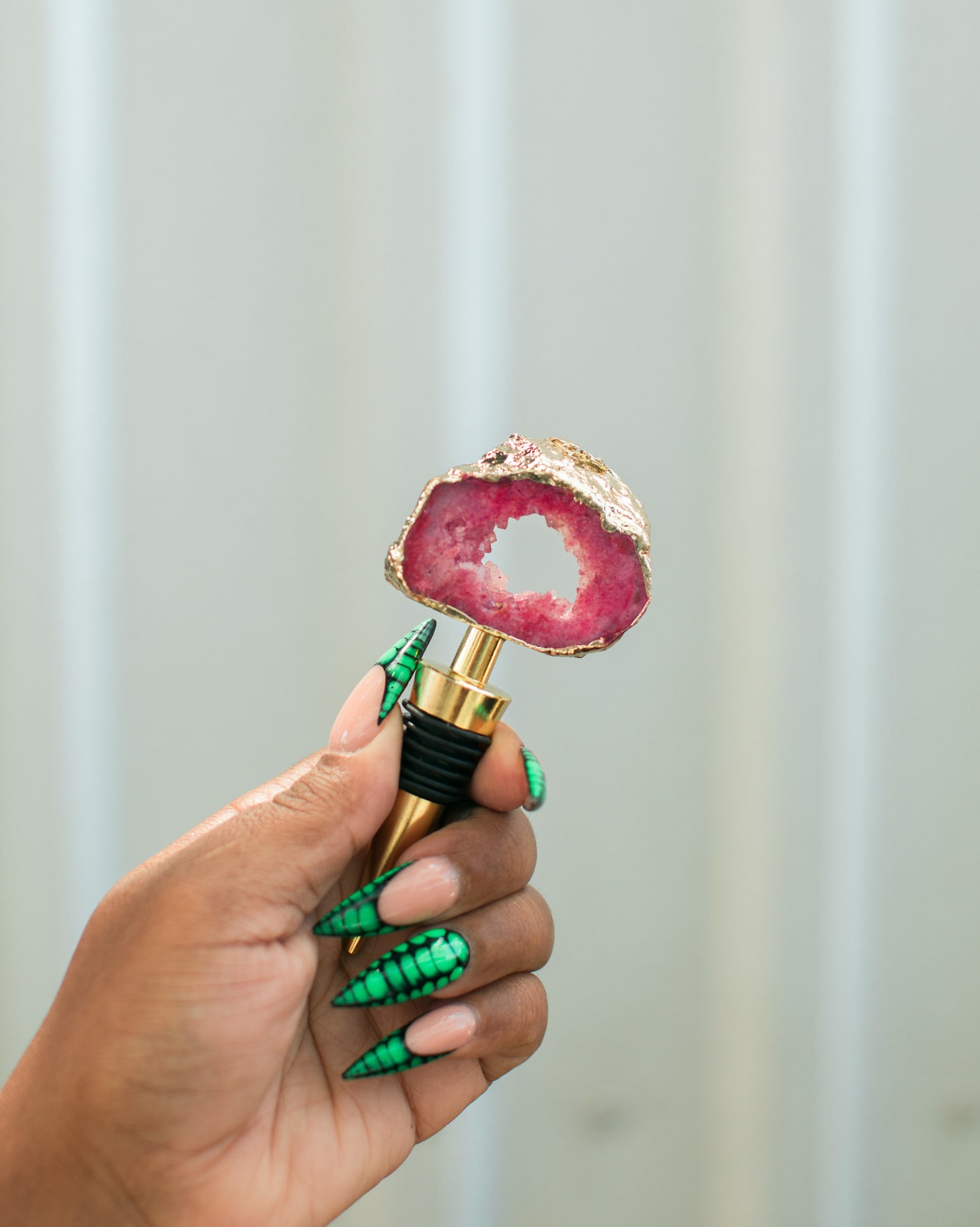 The Sauvignon - Wine Stopper